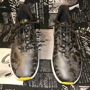 G/FORE MG4+ Men's golf shoe